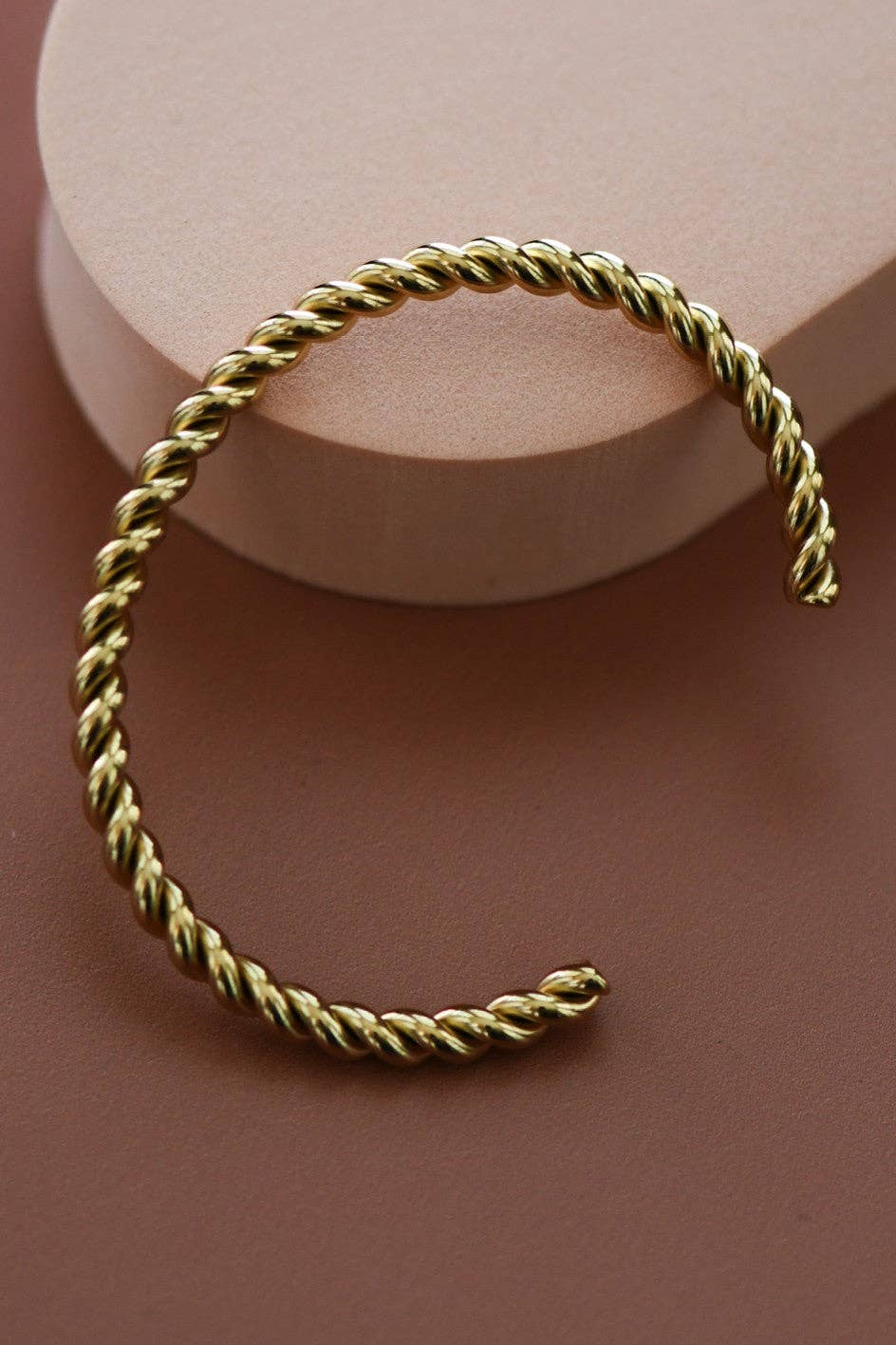 Twisted Gold Cuff | 18K Gold Plated