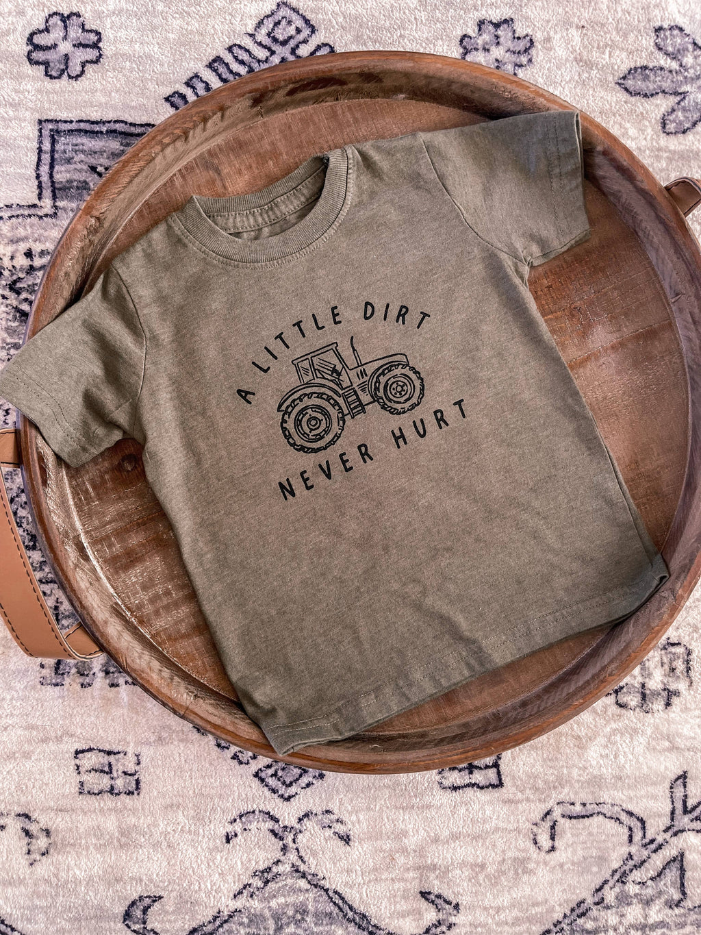A little Dirt Never Hurt Tee | Green