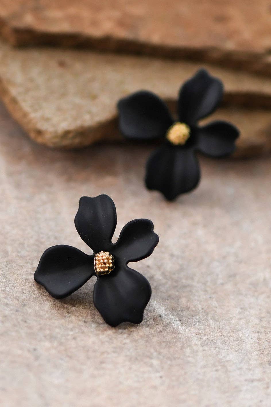 Black Painted Metal Flower Stud Earrings