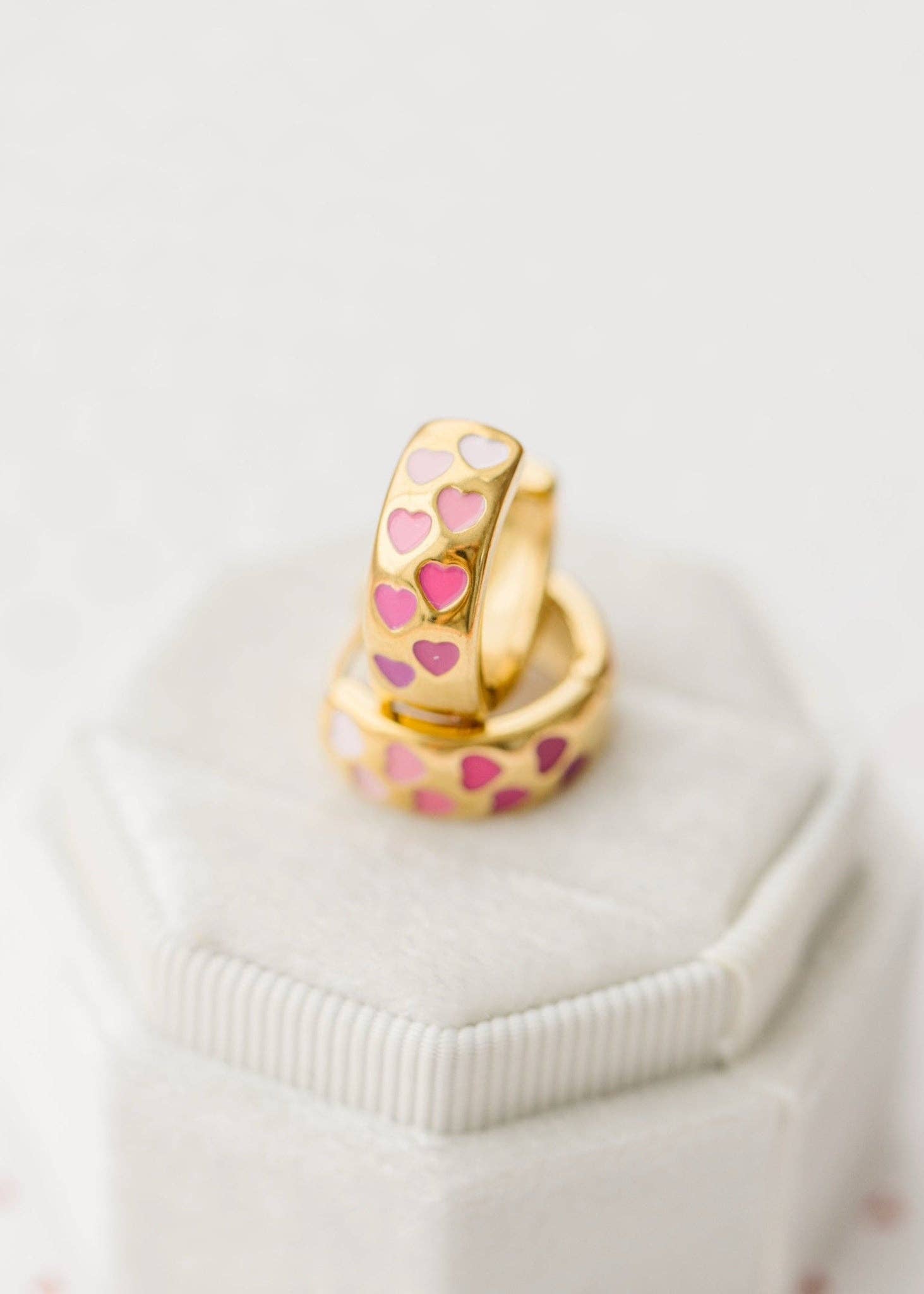 Chunky Pink Heart Ombré Huggies