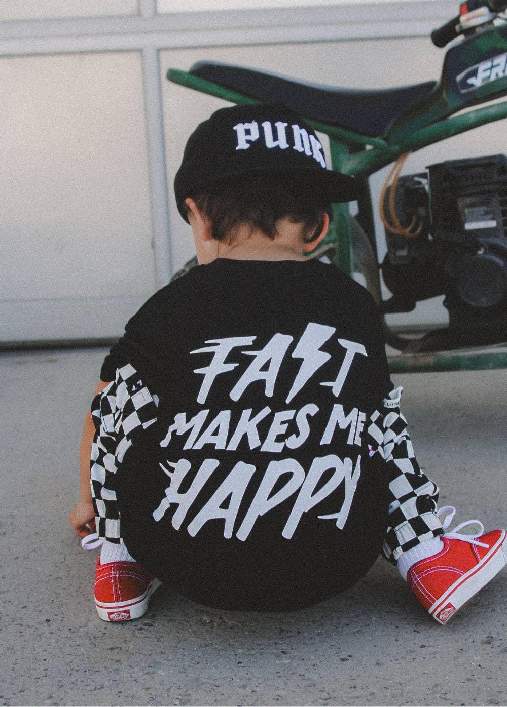 Fast Makes Me Happy Tee | Black